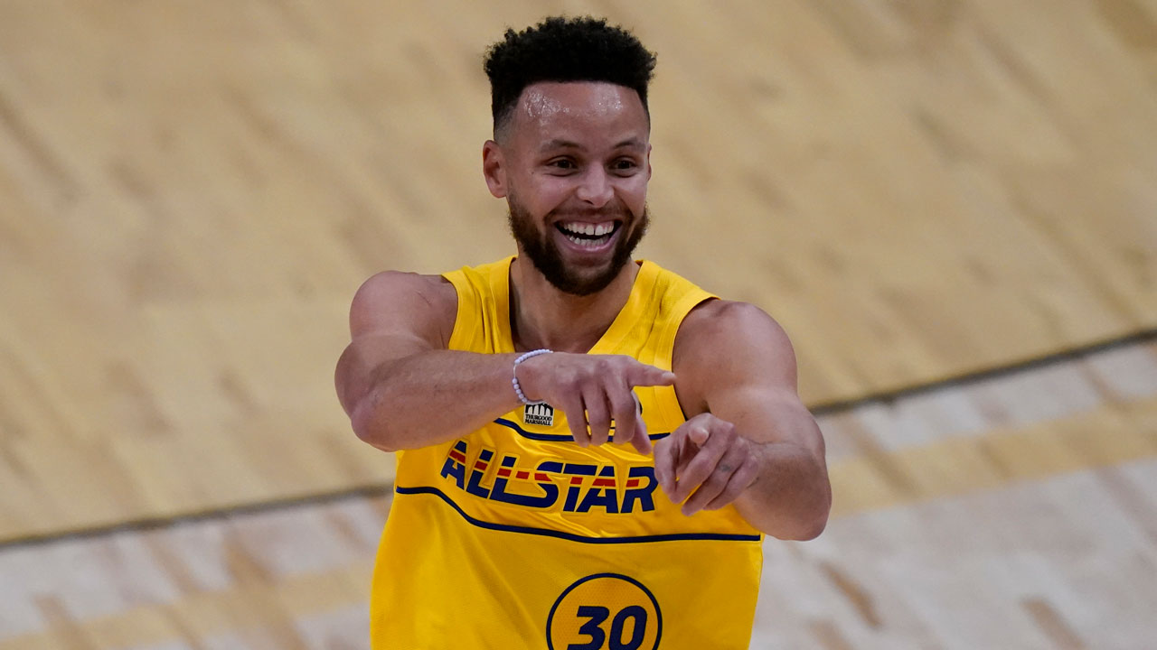 steph-curry-warriors-agree-to-four-year-215m-contract-extension