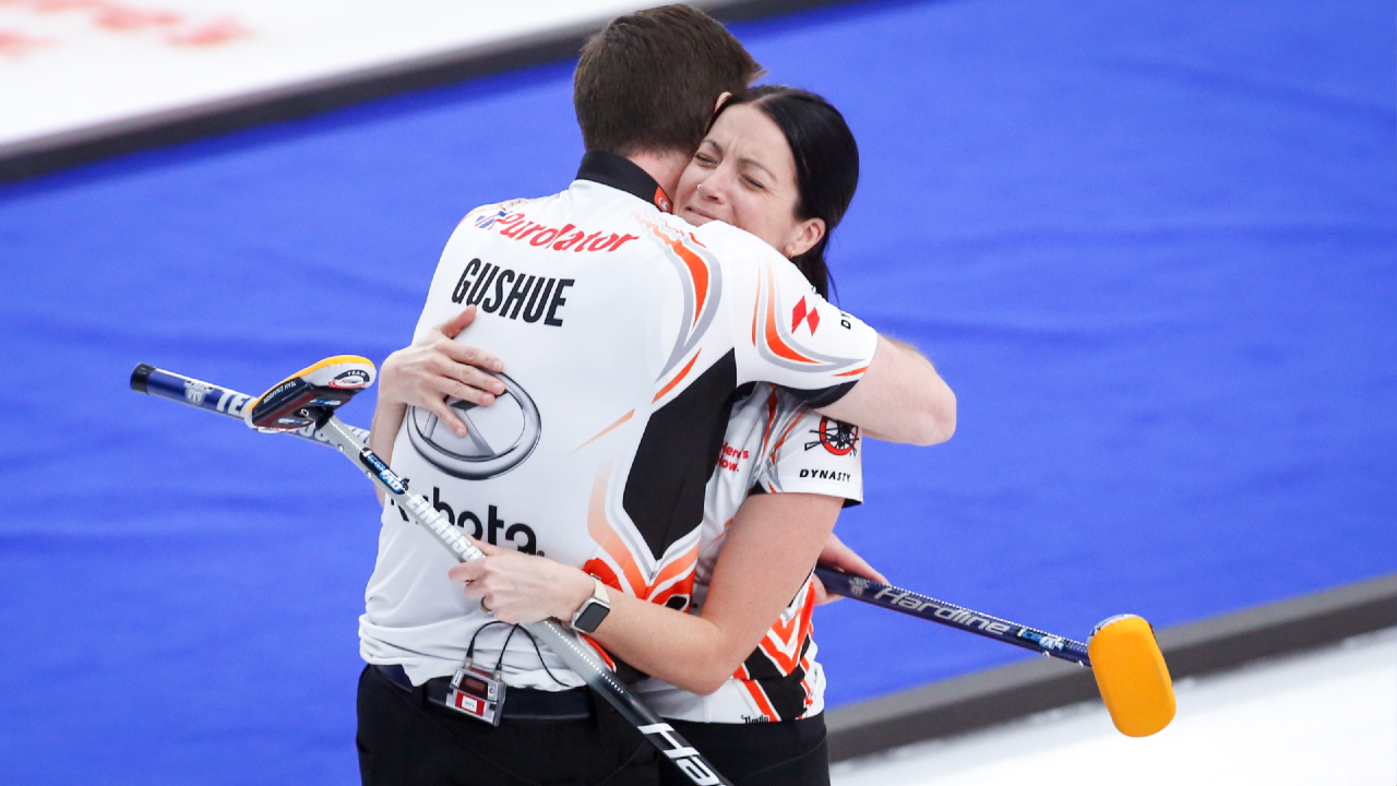 Team Einarson/Gushue skip Kerri Einarson, right, and third Brad Gushue celebrate. (Jeff McIntosh/CP)