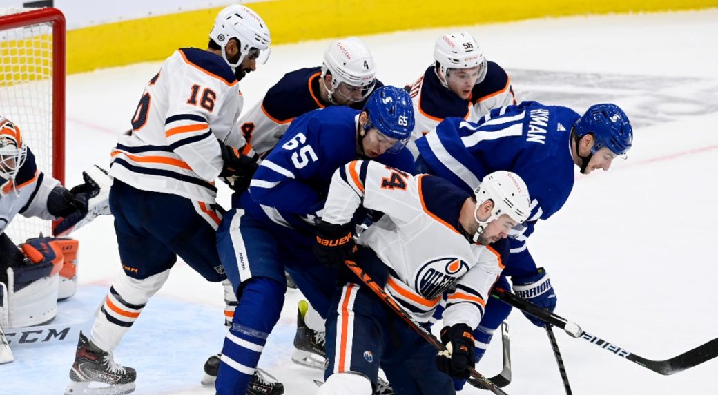 Oilers' shifting mentality evident after blowing late lead vs. Leafs