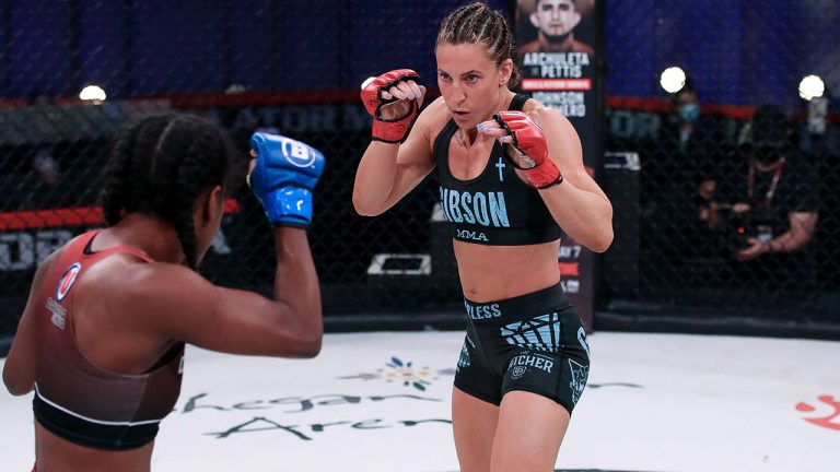 Canadian Julia Budd won a split decision over Brazil's Dayana Silva at Bellator 257. (Bellator MMA)