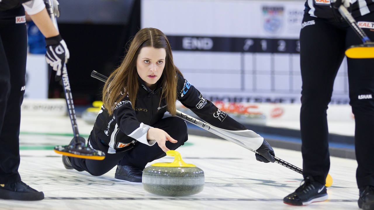 Tracy Fleury shoots a stone during the 2019 Masters women's final in North Bay, Ont. (Anil Mungal)