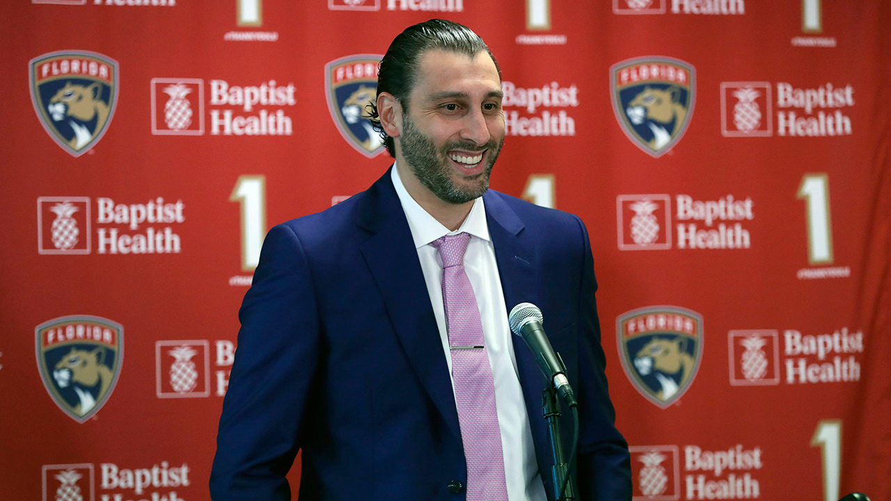 Roberto Luongo back with Panthers as a special adviser
