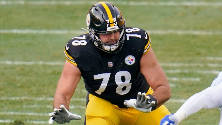 Former Pittsburgh Steelers offensive tackle Alejandro Villanueva (78) has joined the Baltimore Ravens. (Gene J. Puskar/AP)