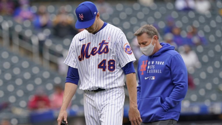 New York Mets starting pitcher Jacob deGrom (48) leaves the field during the sixth inning of a baseball game against the Arizona Diamondbacks, Sunday, May 9, 2021, in New York. (Kathy Willens/AP)