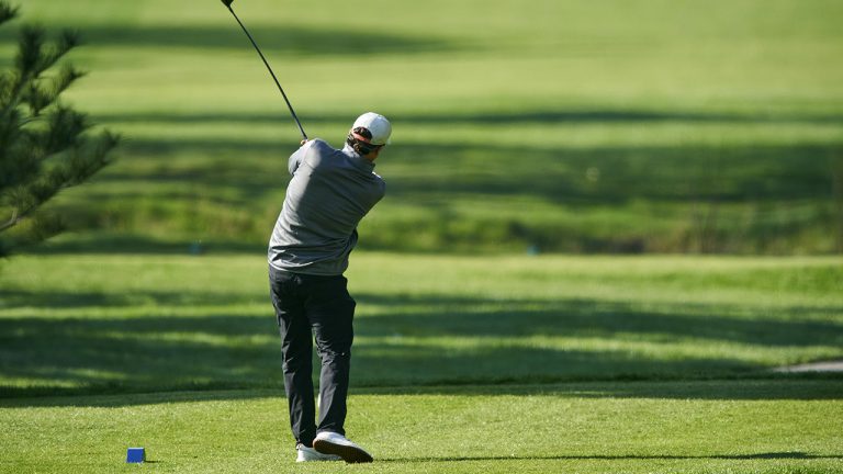 A golfer takes a swing at The Bridges Golf Course in Tillsonburg, Ont. (Geoff Robins/CP)