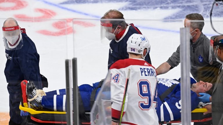 Sportsnet's Shawn McKenzie and Chris Johnston discuss the latest surrounding John Tavares and what kind of response the Toronto Maple Leafs will need in Game 2 against the Montreal Canadiens.