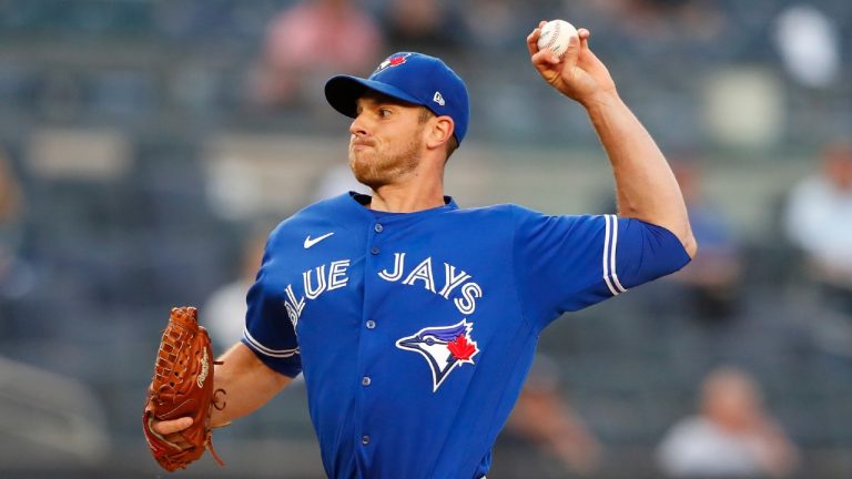 Toronto Blue Jays starting pitcher Steven Matz (22) delivers against the New York Yankees during the first inning of a baseball game Tuesday, May 25, 2021, in New York. (Noah K. Murray/AP) 