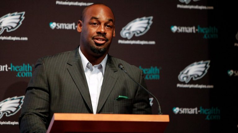 Six-time Pro Bowl quarterback Donovan McNabb. (Joseph Kaczmarek/AP)