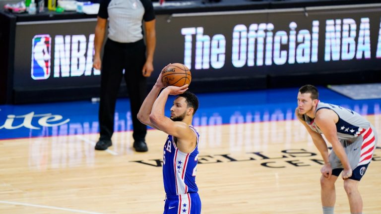 Philadelphia 76ers' Ben Simmons, centre, attempts a free-throw. (Matt Slocum/AP)