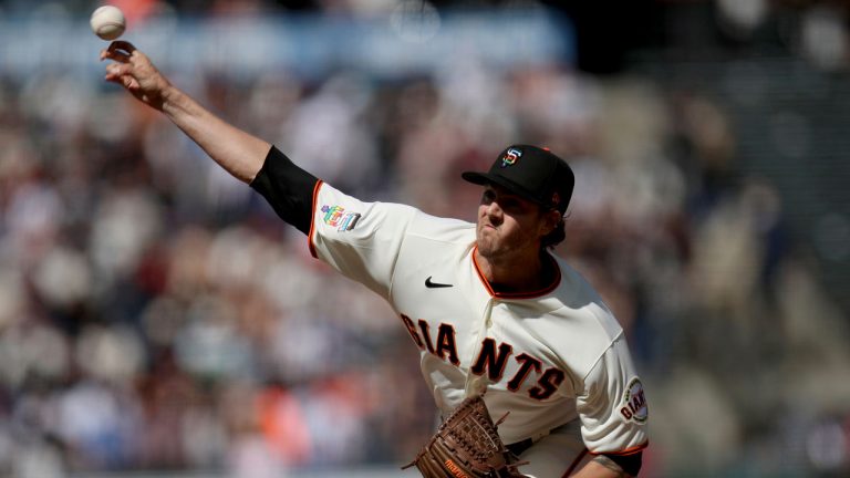 San Francisco Giants starting pitcher Kevin Gausman throws during the first inning of the team's baseball game against the Chicago Cubs. (Scot Tucker/AP)