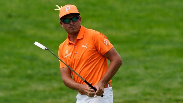 Rickie Fowler watches his putt on the first hole during the final round of the Memorial golf tournament, Sunday, June 6, 2021, in Dublin, Ohio. (Darron Cummings/AP)