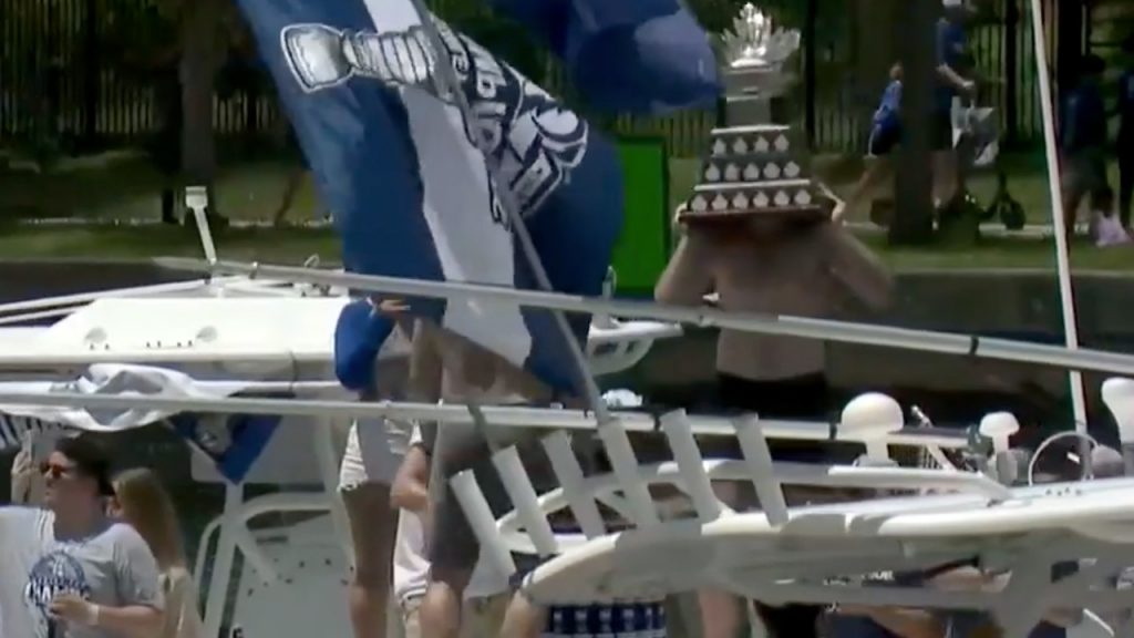Vasilevskiy wears Conn Smythe trophy 