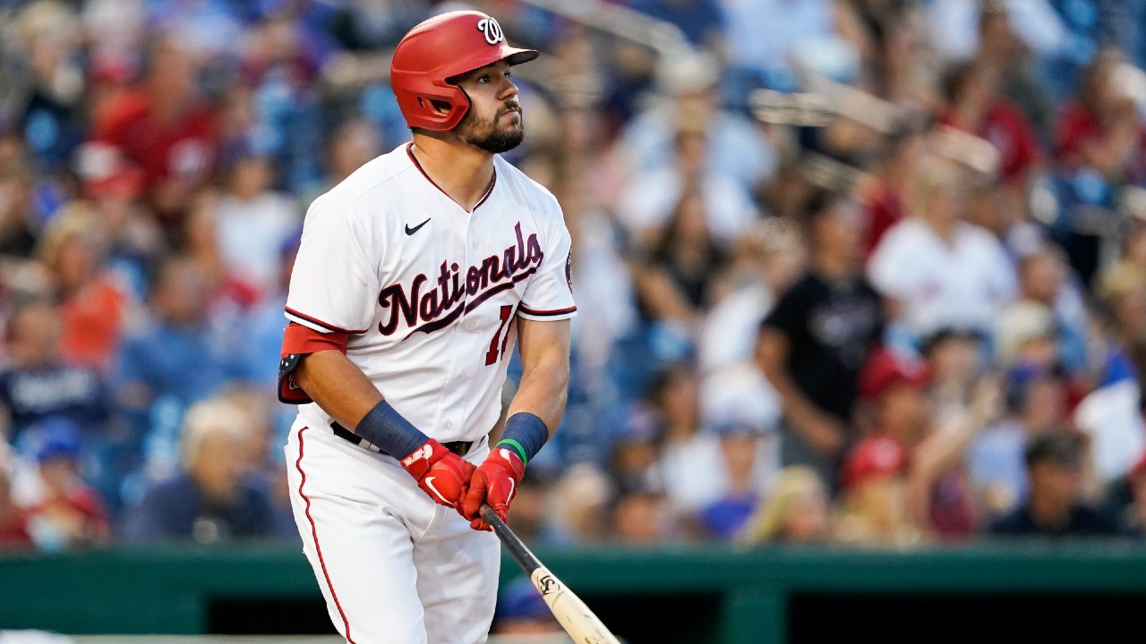 Red Sox acquire slugger Kyle Schwarber from Nationals