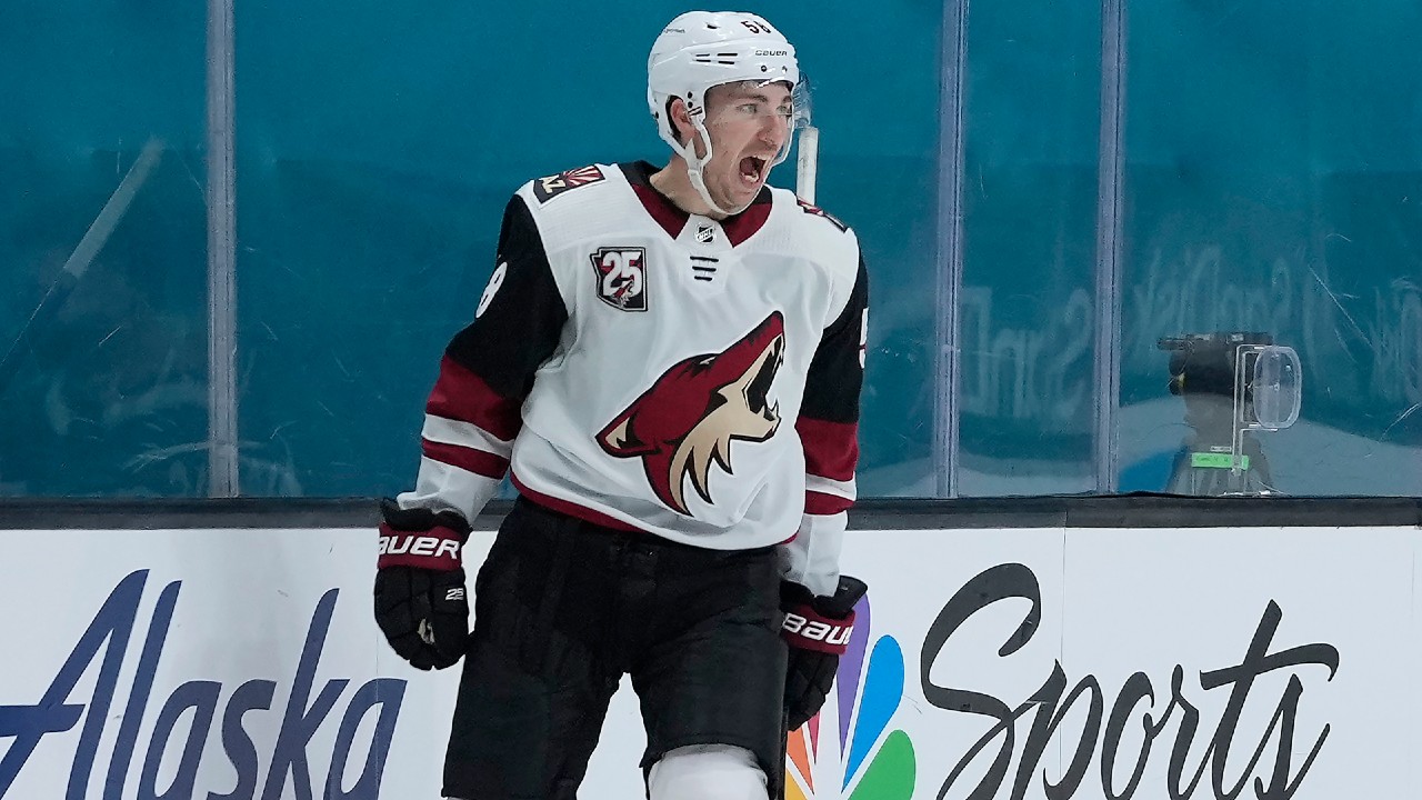 Coyotes recall Michael Bunting for his second NHL stint