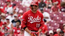 Reds&#8217; Votto becomes all-time leader in MLB games played by a Canadian; how far can he go?
