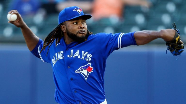 Toronto Blue Jays pitcher Rafael Dolis throws during the ninth inning of a baseball game against the Houston Astros in Buffalo, N.Y., (Joshua Bussex/AP)
