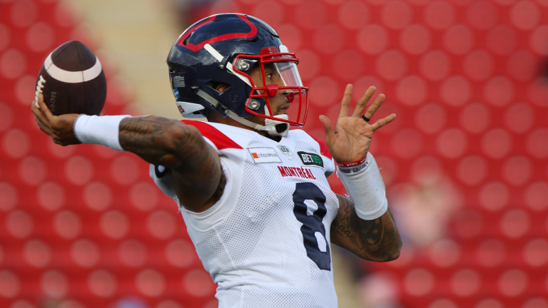 Montreal Alouettes quarterback Veron Adams Jr. warmups for a CFL game against the Calgary Stampeders in Calgary, Friday, Aug. 20, 2021. (David Chidley / CP)