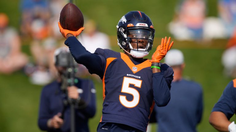 Denver Broncos quarterback Teddy Bridgewater takes part in drills during an NFL football training camp at the team's headquarters. (David Zalubowski/AP)