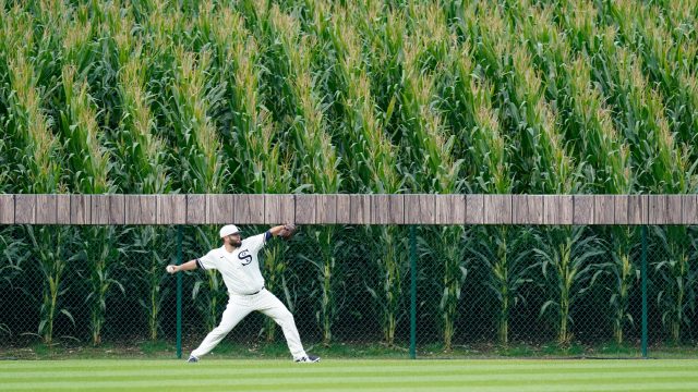 field-of-dreams-mlb-1-640x360.jpg