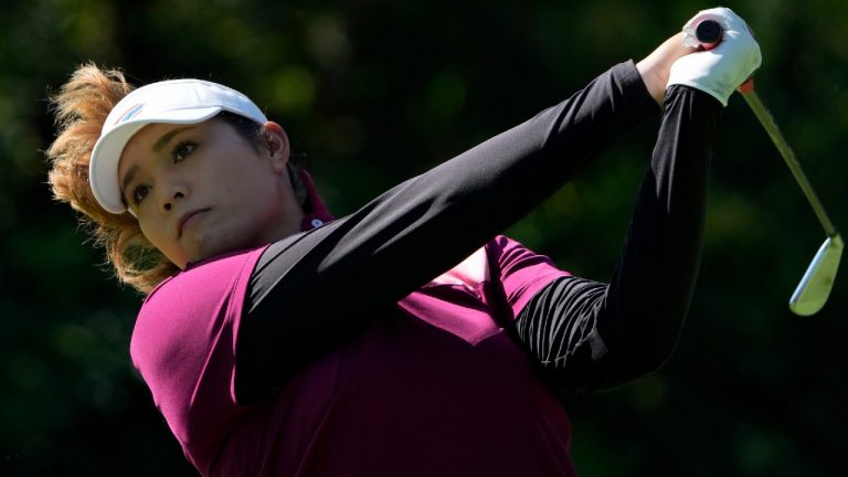 Ariya Jutanugarn watches her tee shot. (Andy Wong/AP)