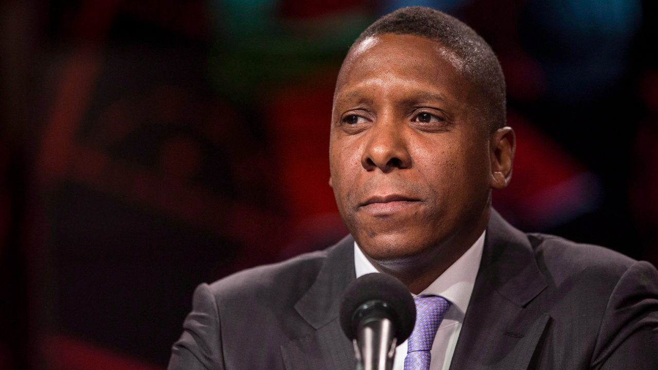 Raptors president Ujiri preaches patience after quieter than
