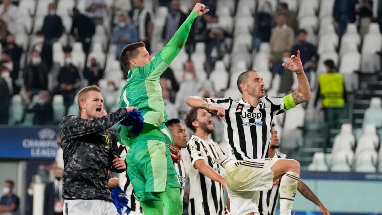 Juventus players celebrate at the end of the Champions League group H soccer match between Juventus and Chelsea at the Allianz stadium in Turin, Italy, Wednesday, Sept. 29, 2021. Juventus won the match 1:0 (Antonio Calanni/AP).