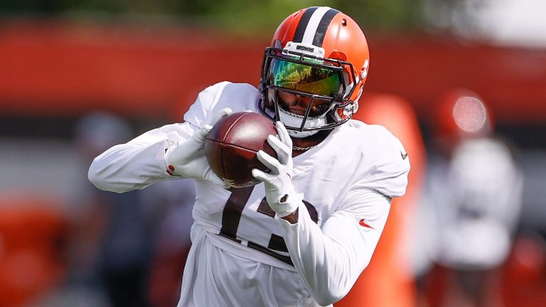 Cleveland Browns wide receiver Odell Beckham Jr. runs through a drill during NFL football practice Wednesday, Sept. 1, 2021, in Berea, Ohio (Ron Schwane/AP).
