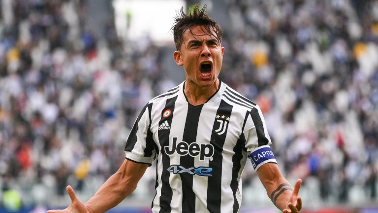 Juventus scorer Paulo Dybala celebrates after scoring during a match against Sampdoria. (Marco Alpozzi/LaPresse via AP)