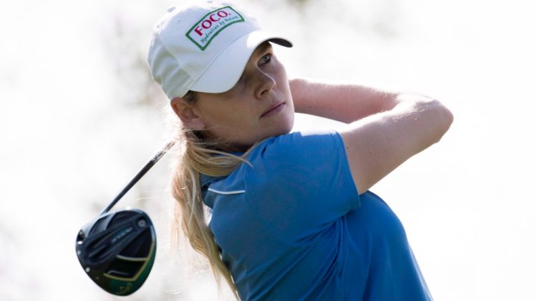 Maude-Aimee LeBlanc of Sherbrooke, Que., tees off of the 5th tee during the CP Women's Open in Regina, Thursday, August, 23, 2018 (Jonathan Hayward/CP).