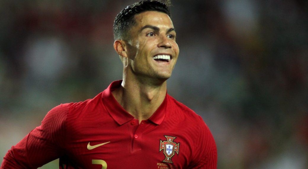 Cristiano Ronaldo injury, Portugal - Serbia