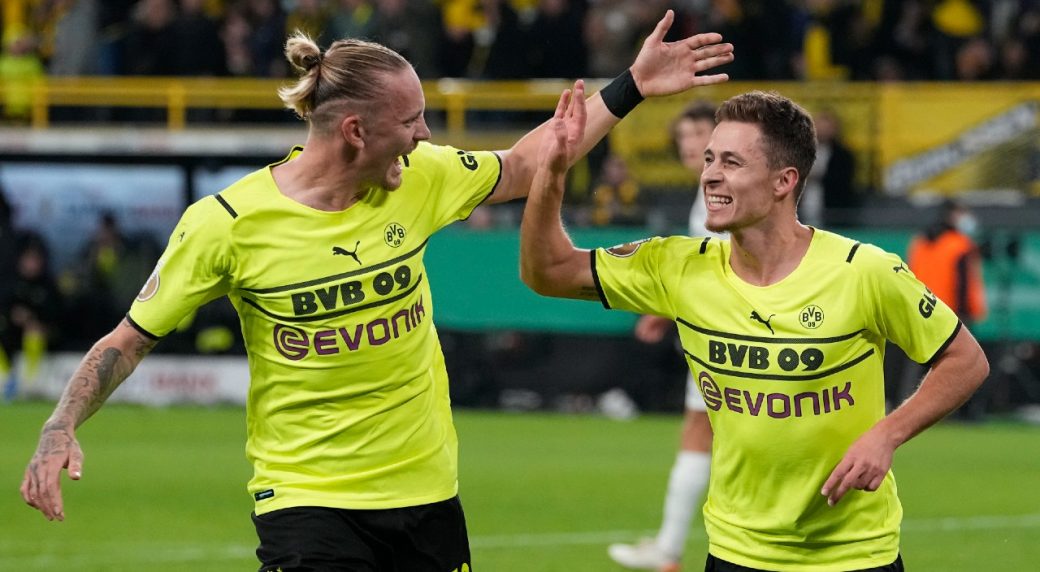 Dortmund begins season, beats 1860 Munich in German Cup, Article