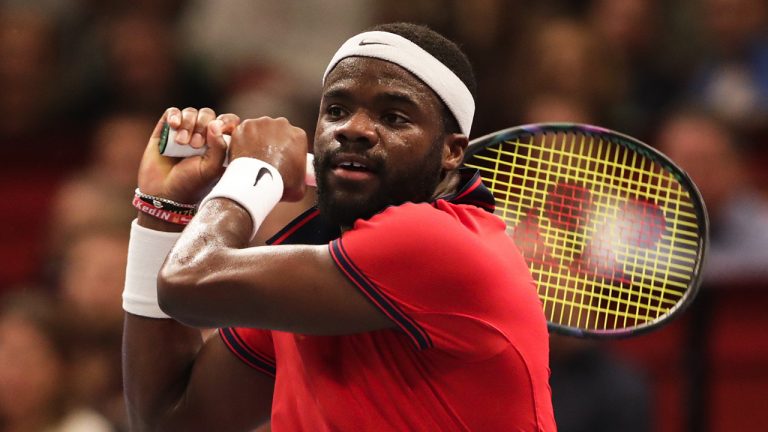 Frances Tiafoe of the United States returns the ball to Jannik Sinner of Italy during their semi final match at the Erste Bank Open ATP tennis tournament in Vienna, Austria, Saturday, Oct. 30, 2021. (Lisa Leutner/AP)