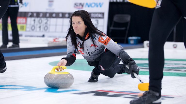 Kerri Einarson shoots a stone during the opening draw of the Masters on Oct. 19, 2021, in Oakville, Ont. (Anil Mungal)
