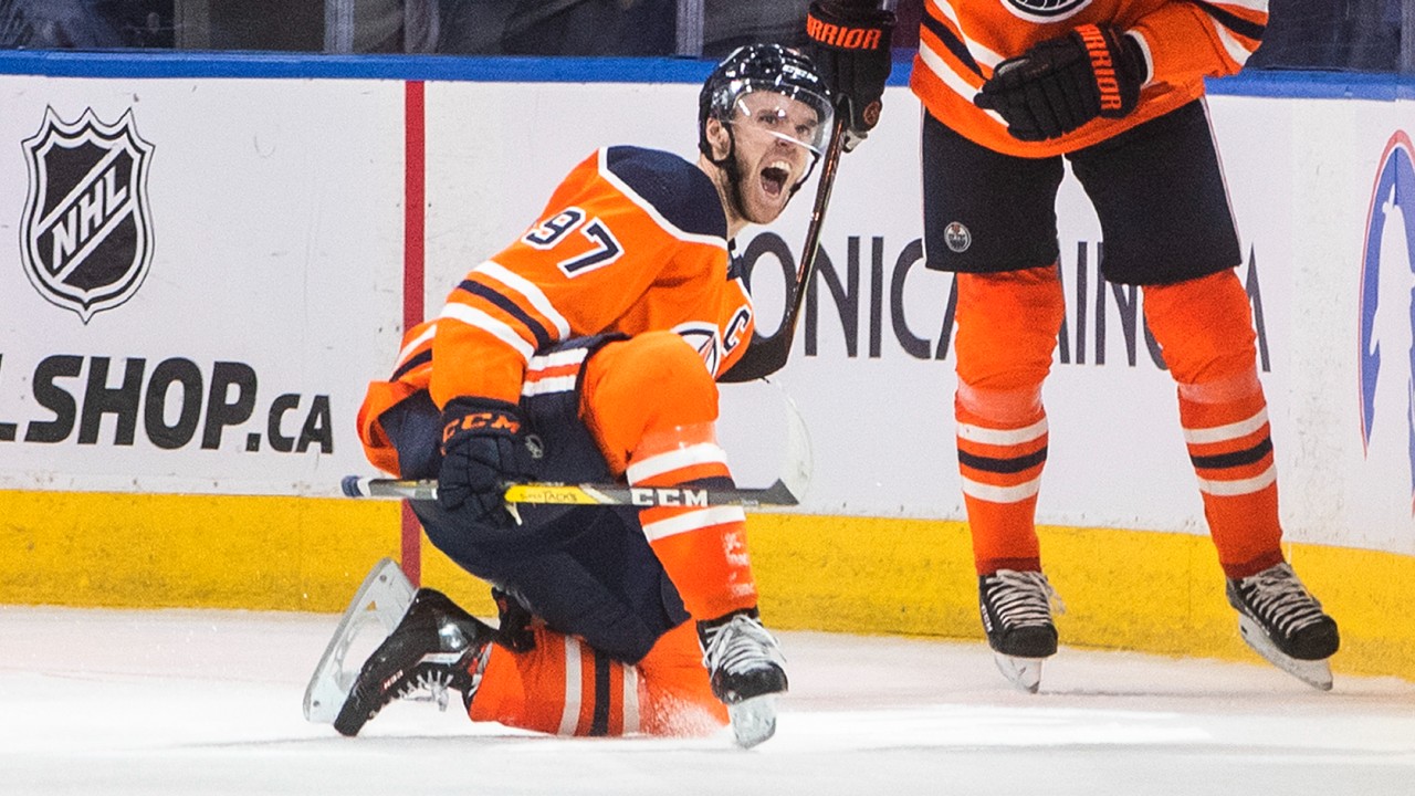 McDavid looking shell shocked at #Oilers practice today Via: @rrishaug, #EdmontonOilers