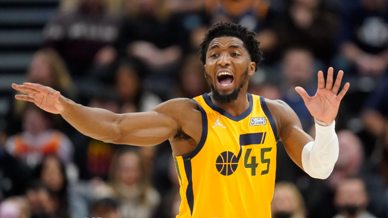 Utah Jazz guard Donovan Mitchell (45) shouts to teammates during the second half of the team's NBA basketball game against the Atlanta Hawks on Tuesday, Nov. 9, 2021, in Salt Lake City. (Rick Bowmer/AP)