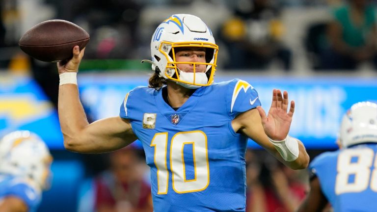Los Angeles Chargers quarterback Justin Herbert throws a pass during the first half of an NFL football game against the Pittsburgh Steelers, Sunday, Nov. 21, 2021, in Inglewood, Calif. (Ashley Landis/AP) 