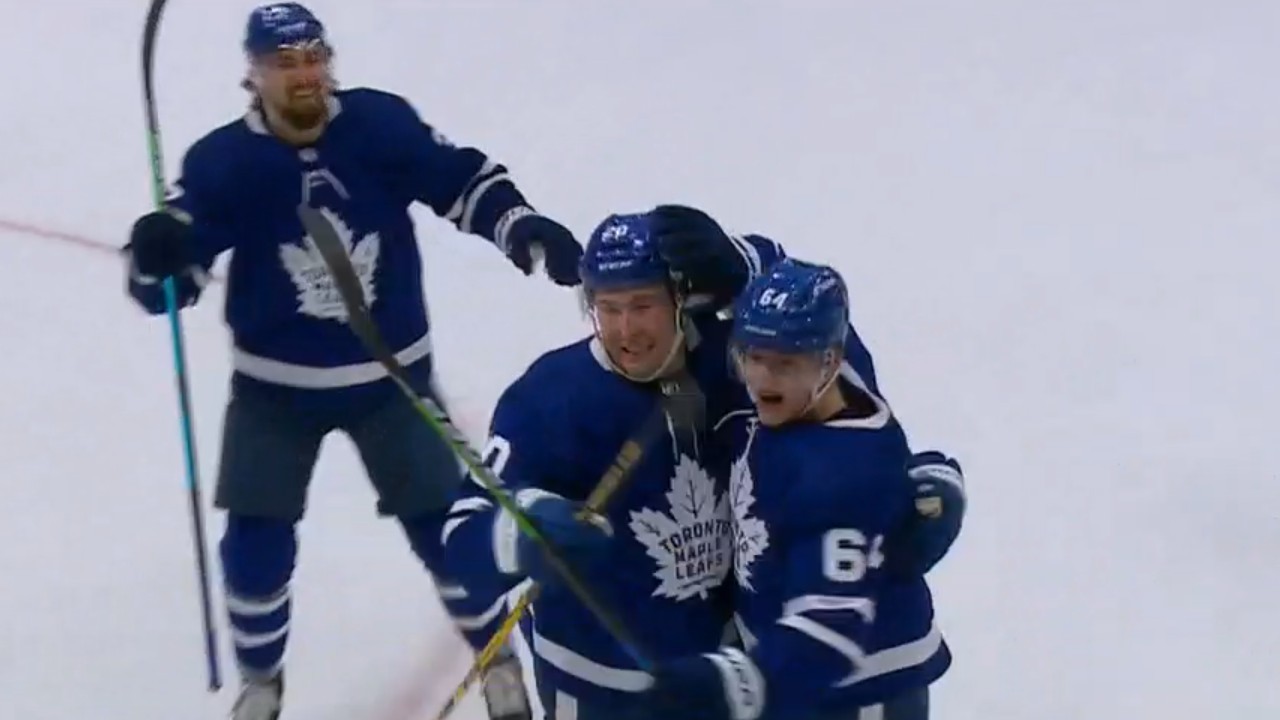 Ritchie scores first goal as a member of the Maple Leafs