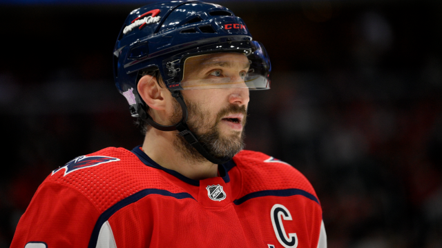 Ovechkin scores goal 718, Capitals snap Islanders win streak