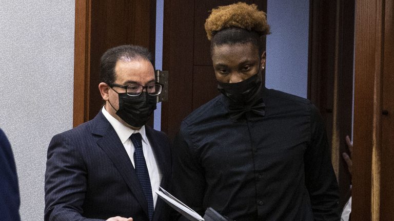 Henry Ruggs, right, former Raiders wide receiver, accused of DUI resulting in death, enters the courtroom with his attorney Richard Schonfeld at the Regional Justice Centre, Monday, Nov. 22, 2021, in Las Vegas. (Bizuayehu Tesfaye/AP)