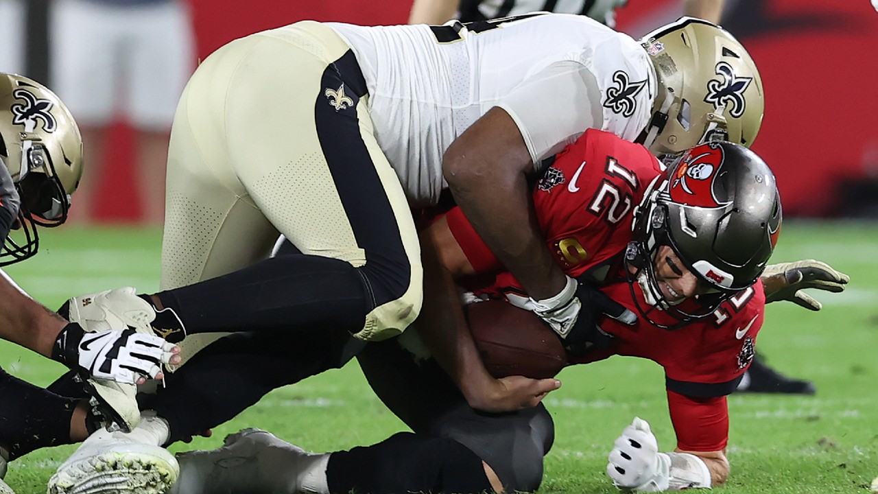 Saints beat Buccaneers, shutout Brady for first time in 15 years thumbnail