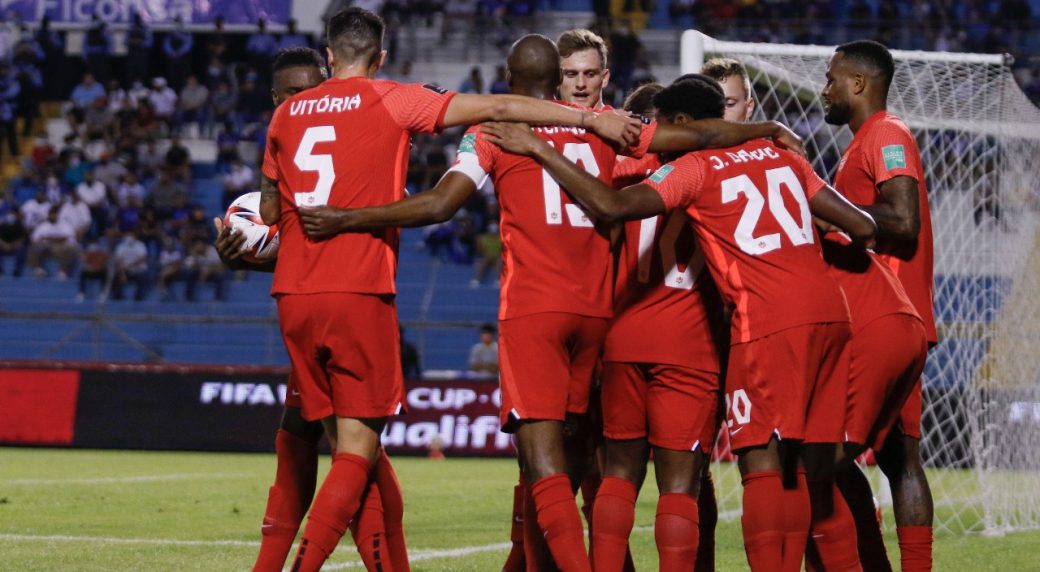 Canadá encabeza el grupo de Concacaf con una gran victoria sobre Honduras