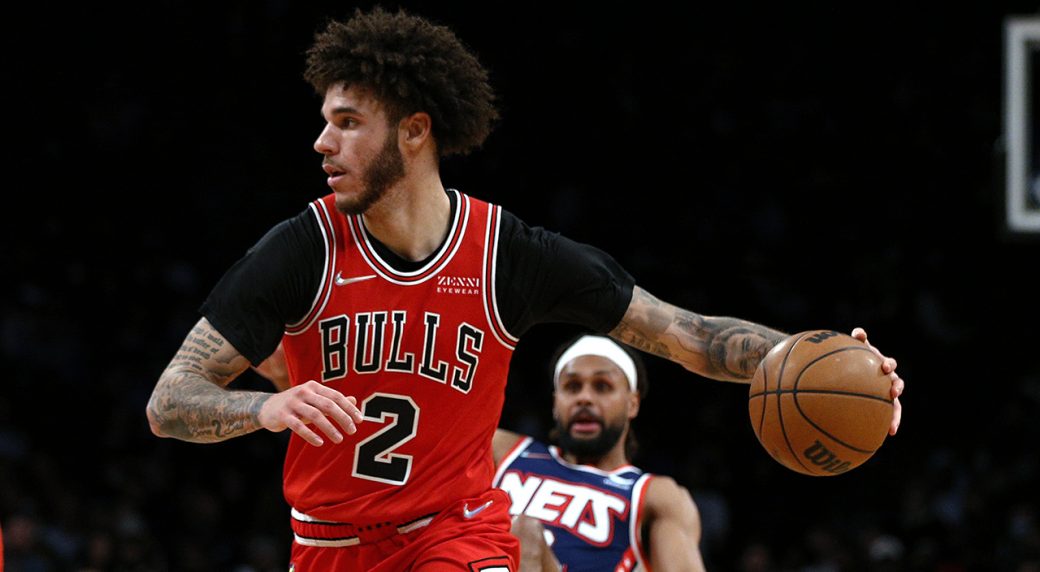 Lonzo Ball will miss full NBA season with knee injury: Chicago Bulls