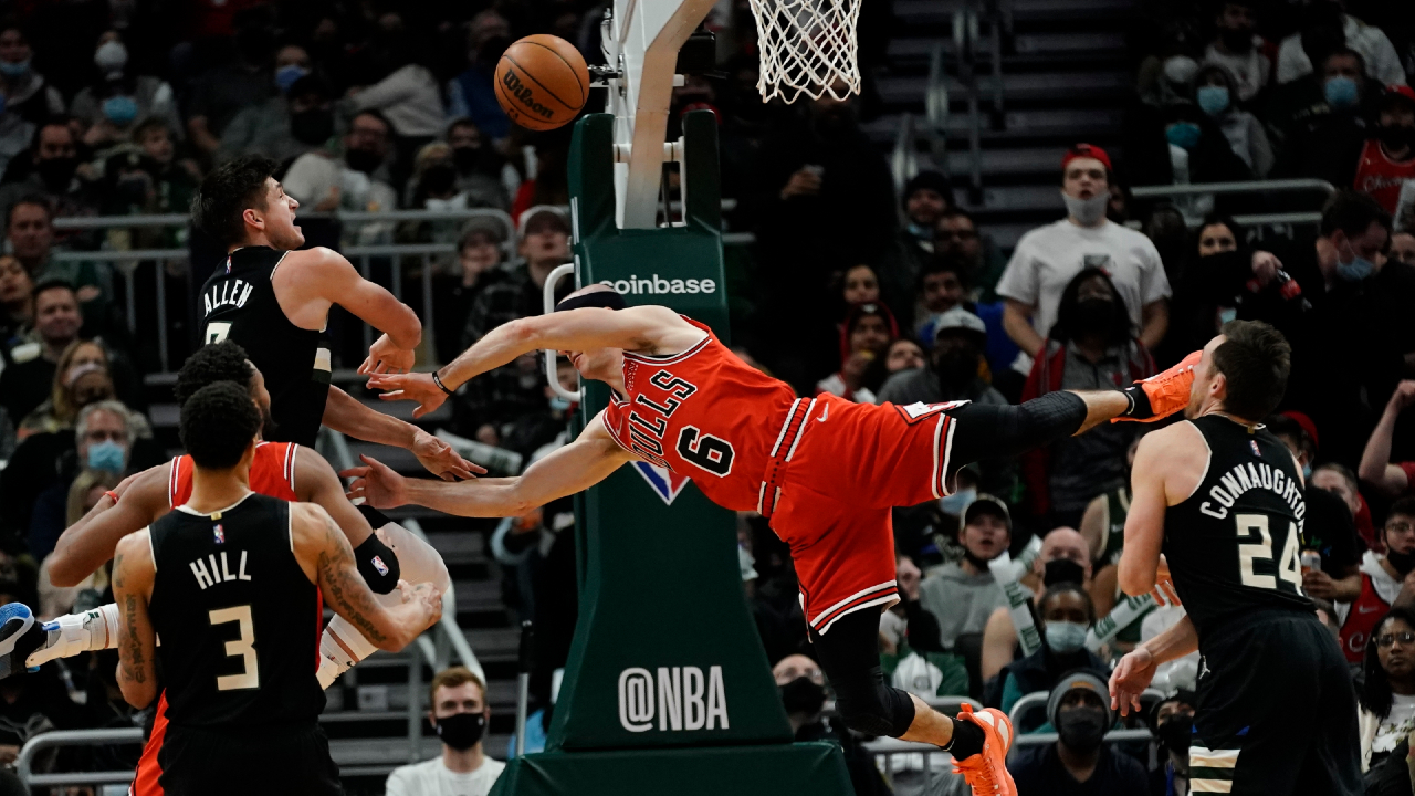 The Bulls Have Announced A Huge Injury Update On Alex Caruso - Fastbreak on  FanNation
