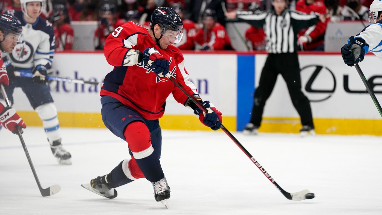 Capitals' Orlov to have hearing for knee-on-knee collision with Jets' Ehlers