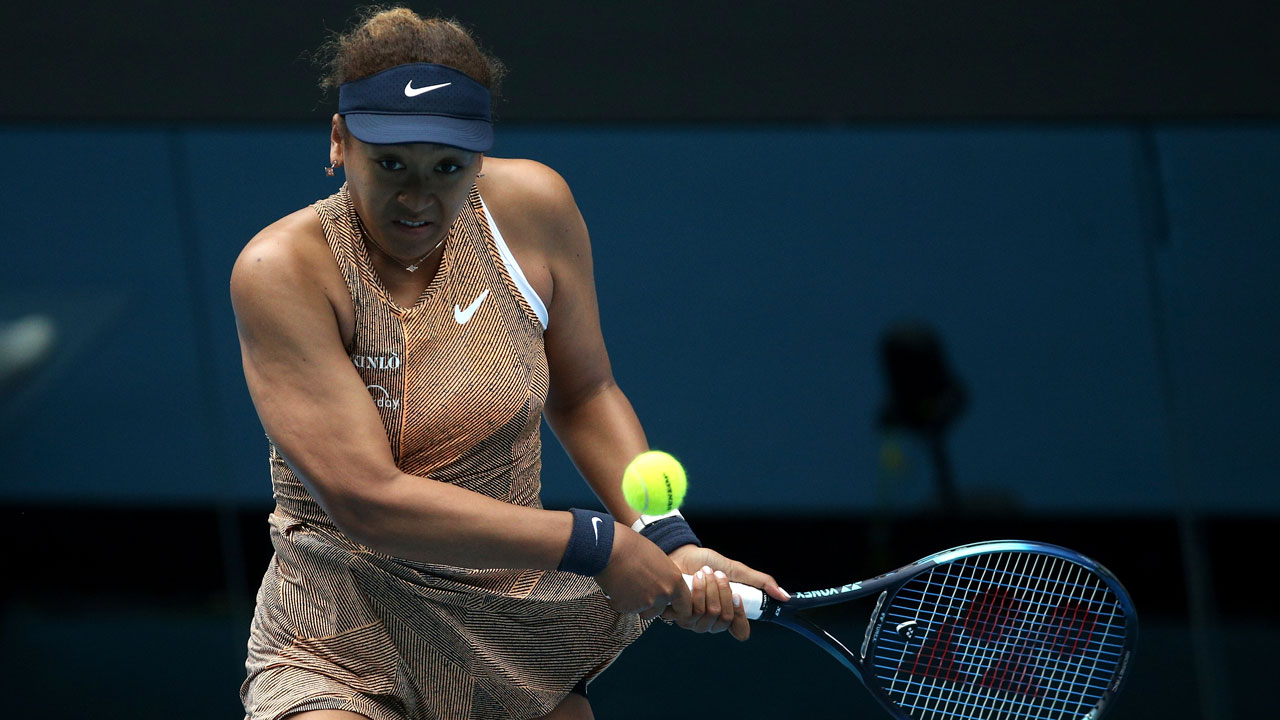 Naomi Osaka withdraws from Melbourne semifinal with abdominal injury