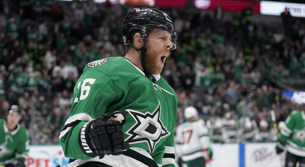 Stars sign Joe Pavelski to one-year extension