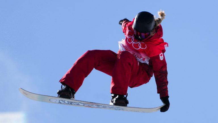 Canadian snowboarder Brooke D'Hondt trains in the half-pipe at the Beijing Winter Olympic Games. (Sean Kilpatrick/CP)