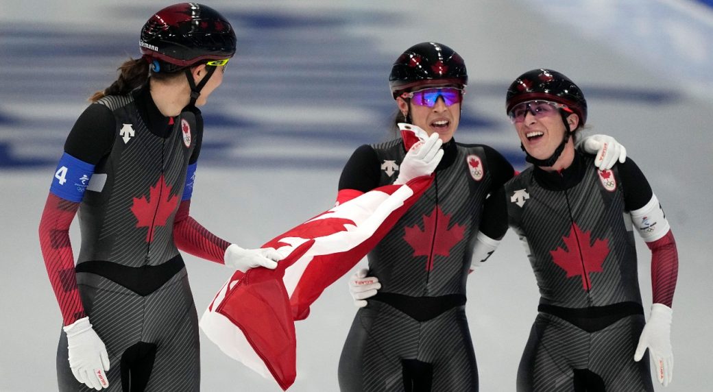 In the women's team pursuit, Canadian long-track speedskaters take gold.