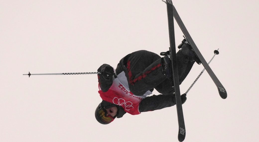 Three Canadians qualify for Olympic men's ski halfpipe final