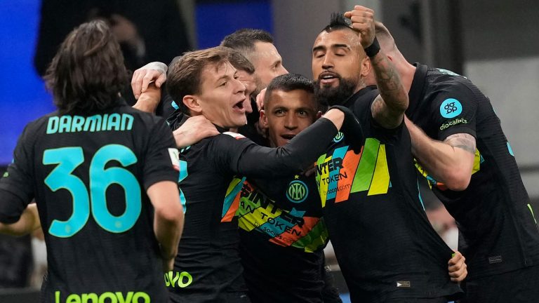 Inter Milan's Alexis Sanchez, center, celebrates with his teammates his goal against Roma during the Italian Cup soccer match between Inter Milan and Roma at the San Siro stadium, in Milan. (Antonio Calanni/AP)